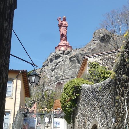 Le Petit St Clair Apartment Le Puy-en-Velay Екстериор снимка