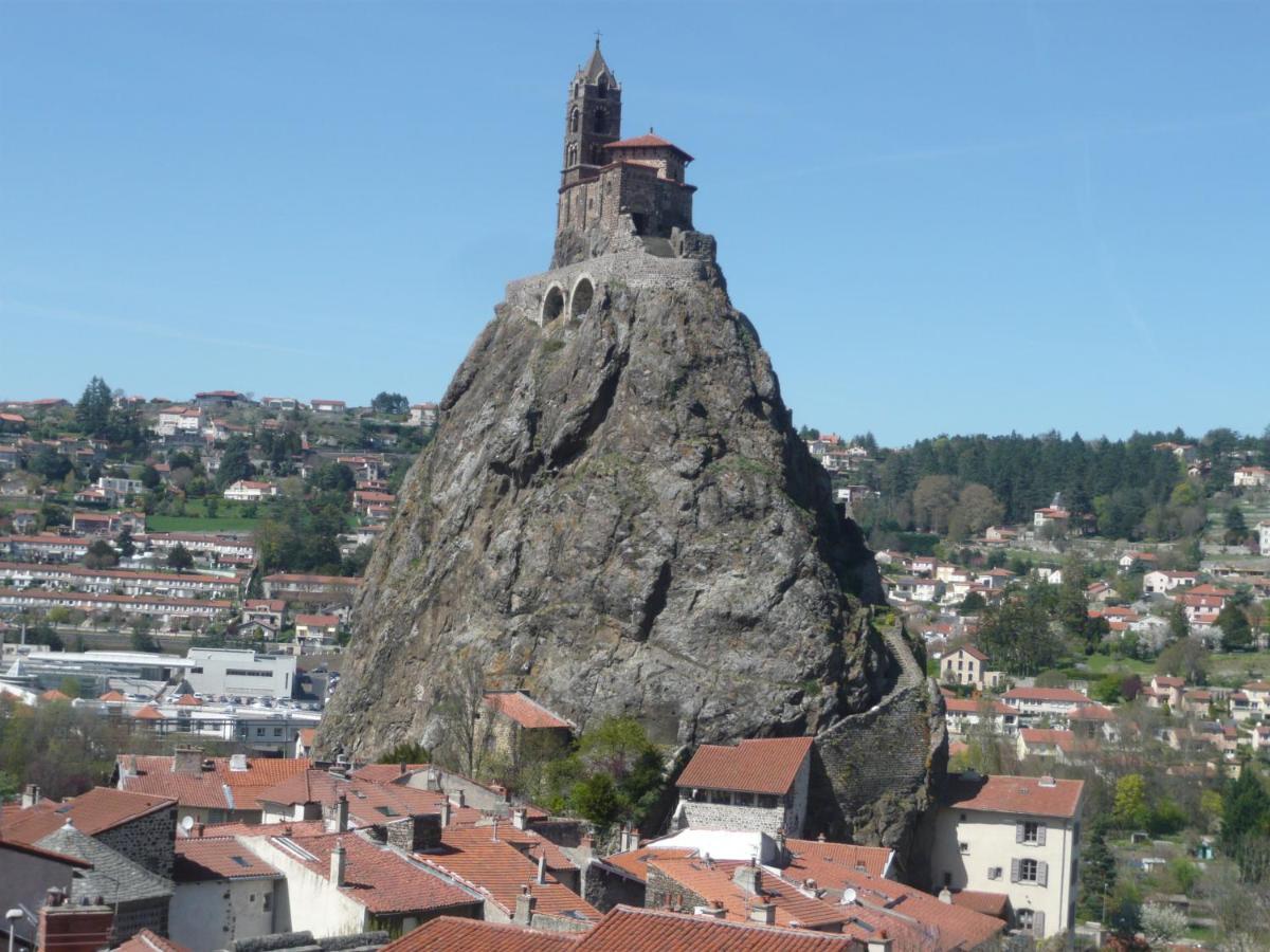 Le Petit St Clair Apartment Le Puy-en-Velay Екстериор снимка