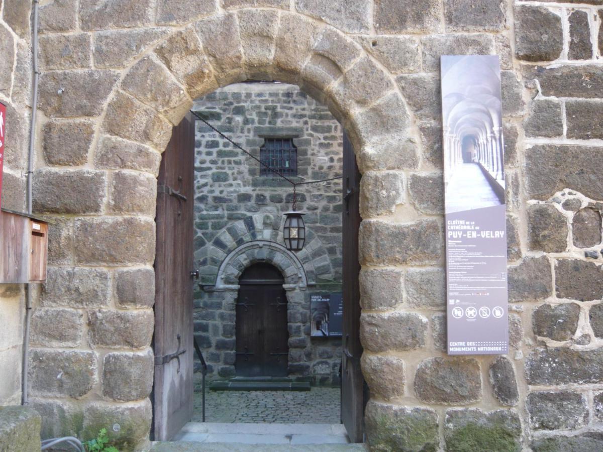 Le Petit St Clair Apartment Le Puy-en-Velay Екстериор снимка